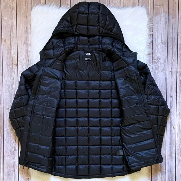 The North Face Women’s ThermoBall Super Hoodie - Picture 3 of 6